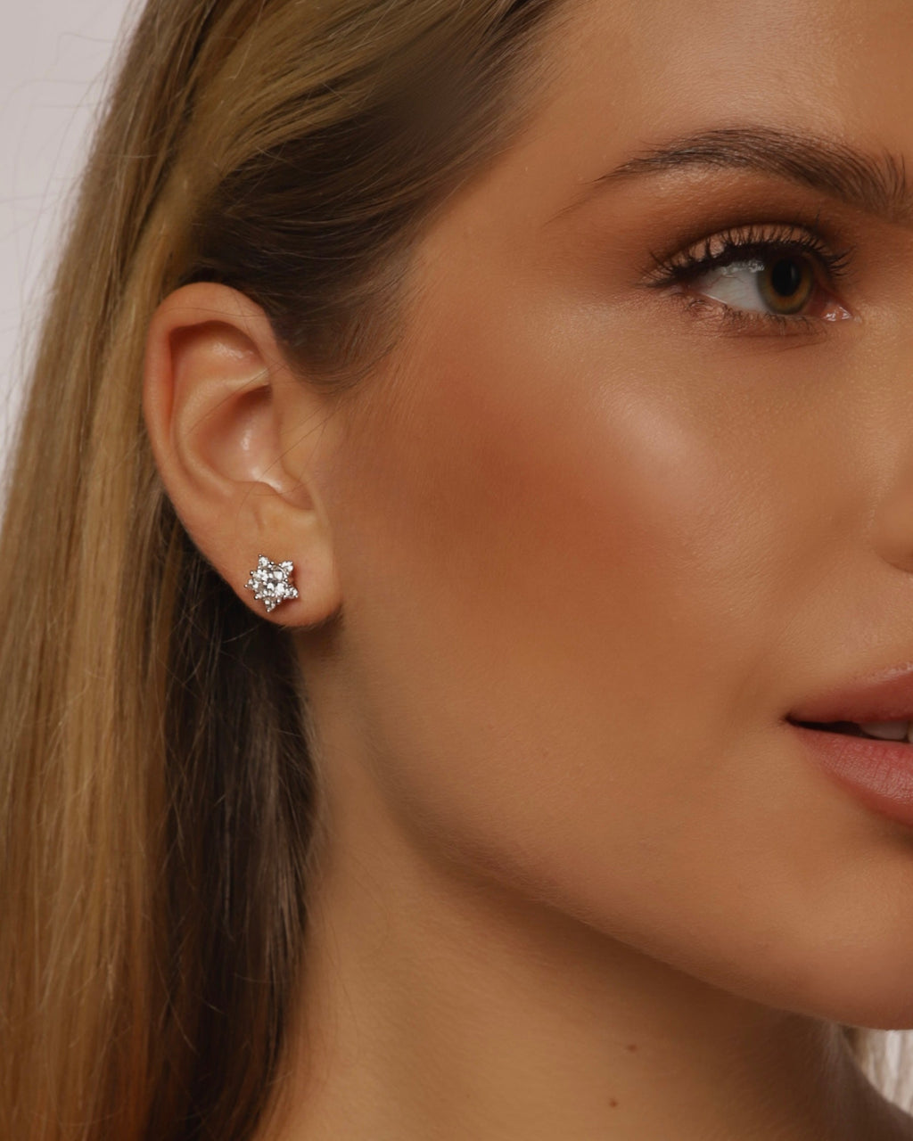 STELLI STUD EARRINGS Solid White Gold with Lab-Grown Diamonds