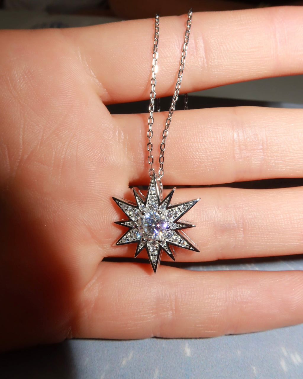 STELLI Statement Pendant with Chain Solid White Gold with Diamonds