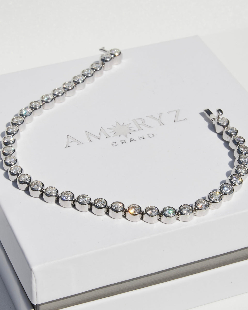 ETERI TENNIS BRACELET Solid White Gold with Lab-Grown Diamonds